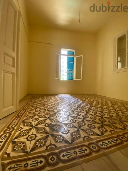 Traditional apartment for rent in Gemmayzeh. 2