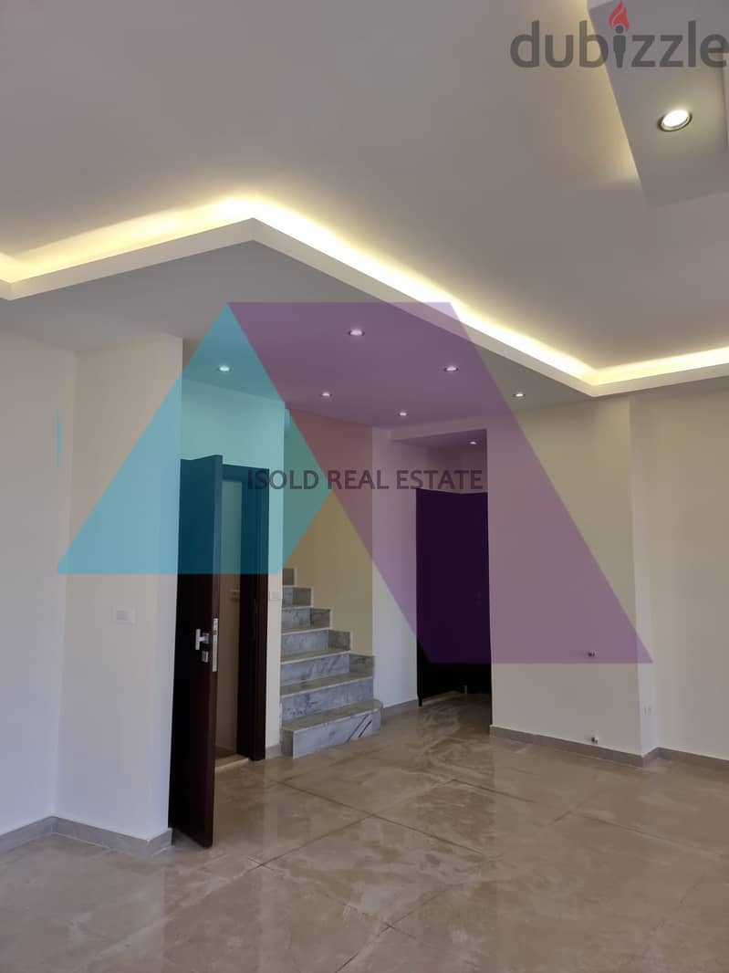 Brand new 250 m2 duplex apartment with 40m2 terrace for sale in Kahali 5