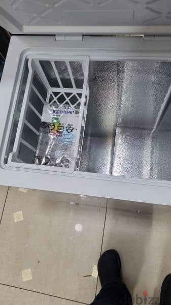 Inverter Freezer AGI فريزر آي جي آي باب قلاب إنفرتر 1