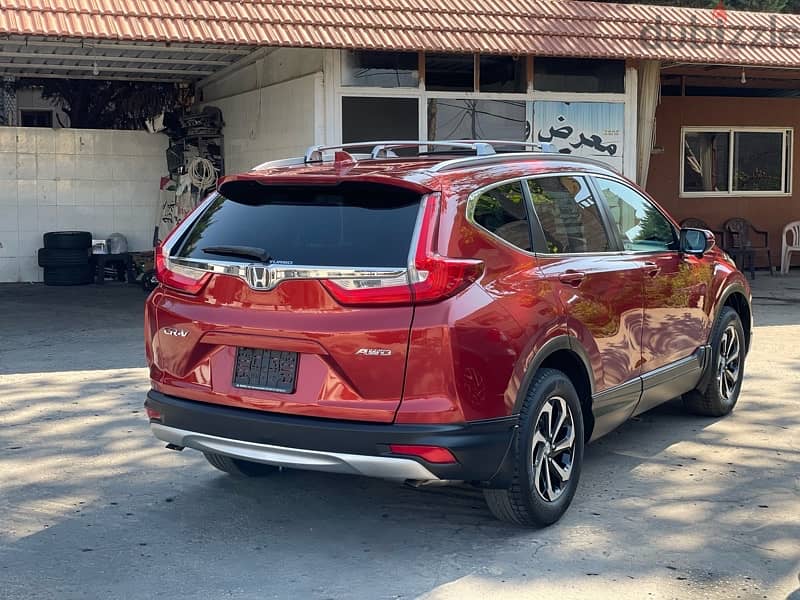 Honda CR-V 2018 EX AWD / clean carfax 5