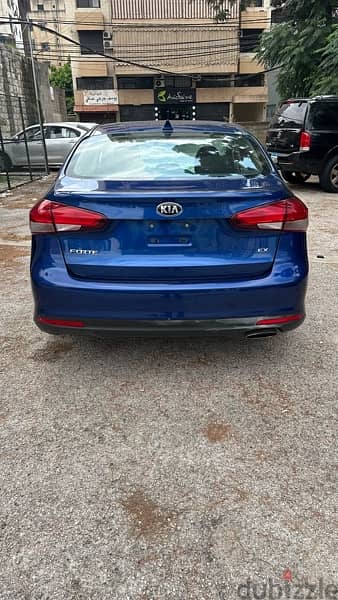 Kia Forte 2018 Full 4