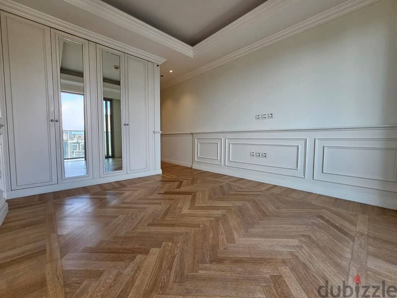 RA24-3522 Unfurnished Deluxe Apart with Terrace for Rent in Downtown 2