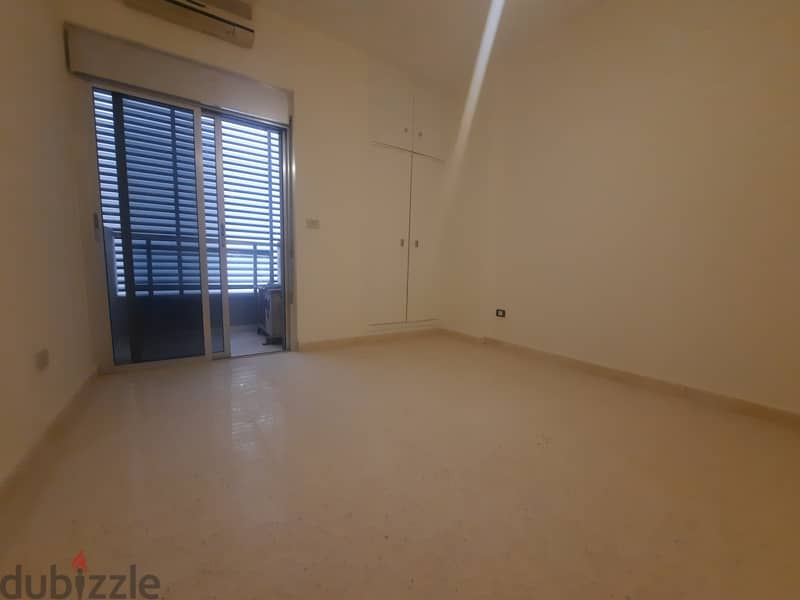 RWK108ZN - Office For Rent in Jounieh - مكتب للإيجار في جونيه 4