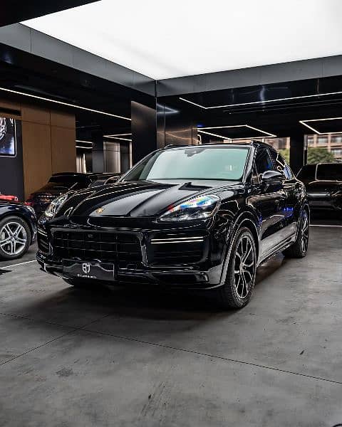 Porsche Cayenne Turbo  2019 1