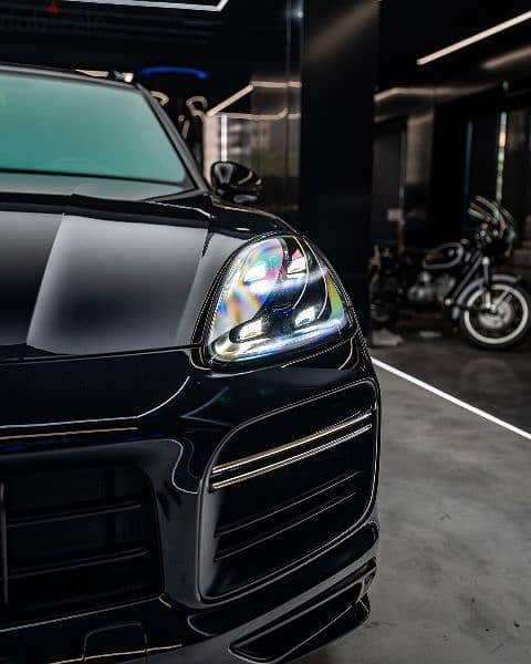 Porsche Cayenne Turbo  2019 3