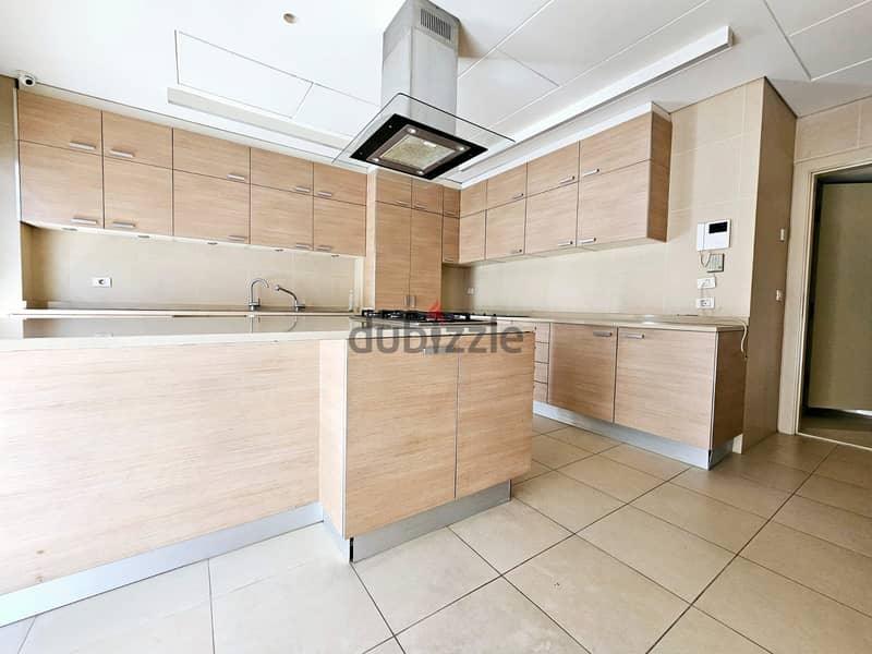 RA24-3524 Spacious apartment in Downtown is for rent 370m $4,100 cash 6