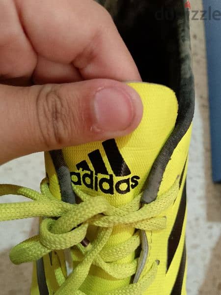 أسبدرين رجالي للبيع ماركة Adidas مستعمل نضيف قياس 45 السعر 10$ منهي 8