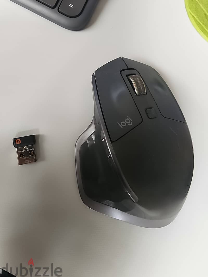 Logitech K375s Keyboard & Logitech MX Master 2S Mouse 0