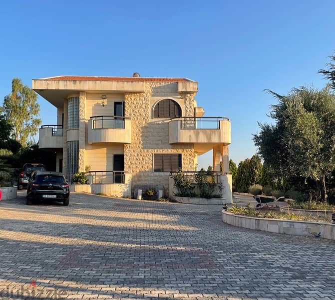 Independent Villa + 2600m² Land For Sale In Obaydet-Jbeil 0