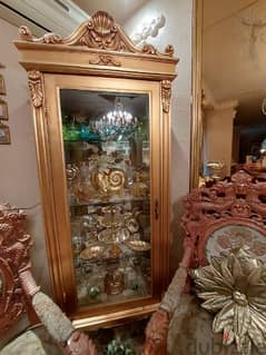 Luxurious Wooden Showcase - فاترينة خشب فخمة 0