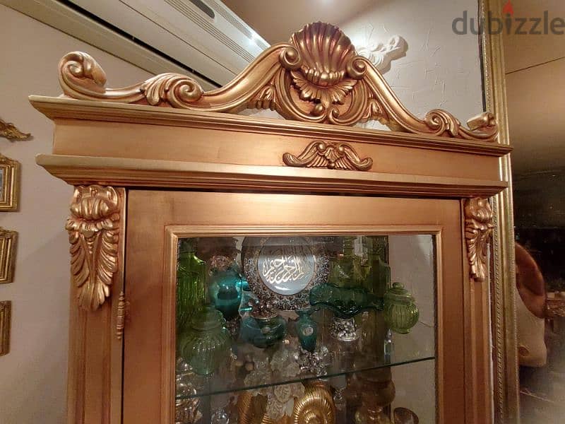 Luxurious Wooden Showcase - فاترينة خشب فخمة 3