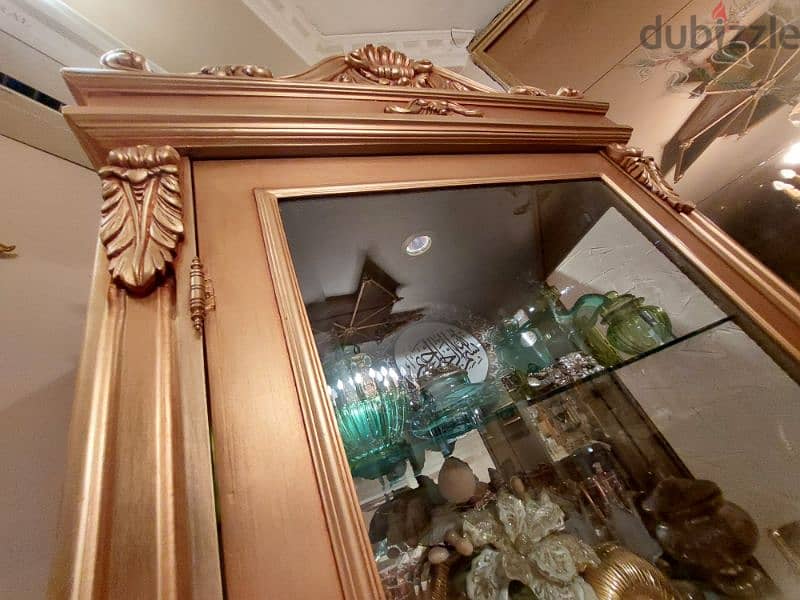 Luxurious Wooden Showcase - فاترينة خشب فخمة 4