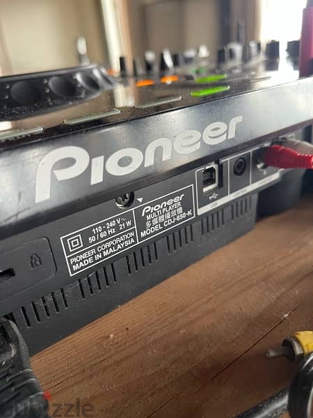 Pioneer CDJ 850 + DJM 800 mixer 1