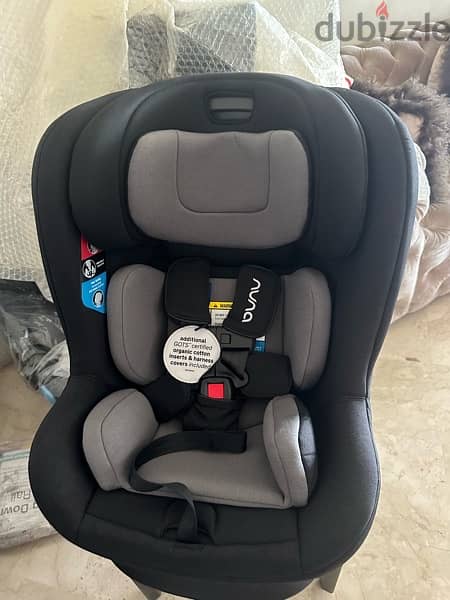 Nuna revv rotatable 360 carseat 1