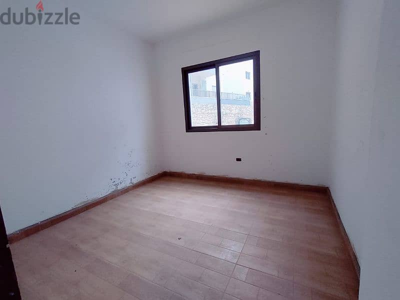 Catchy hot deal! 65000$ cash apartment for sale in Zeytoun 126sqm 6