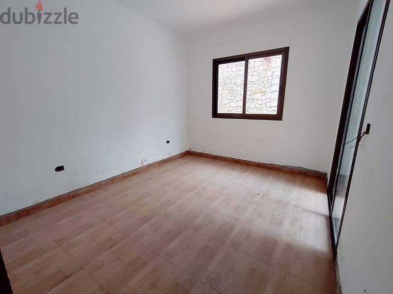 Catchy hot deal! 65000$ cash apartment for sale in Zeytoun 126sqm 7