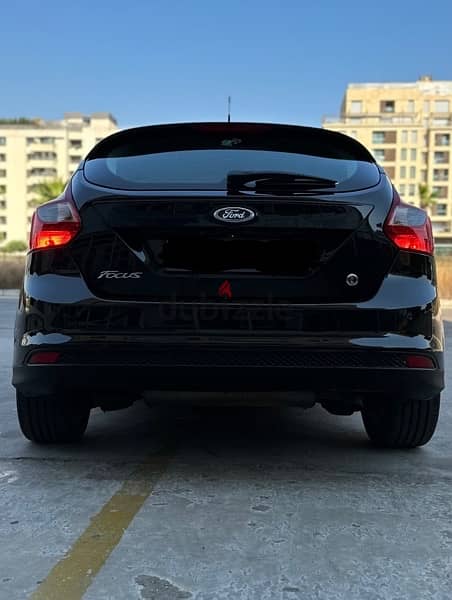 Ford Focus 2015 4