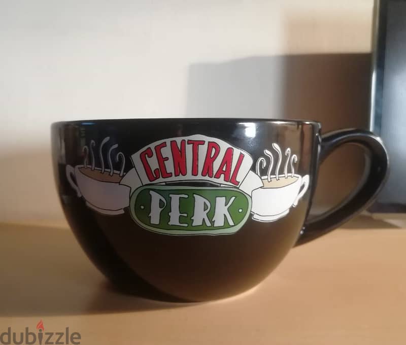 FRIENDS 'central perk'   big soup bowl new without box 1