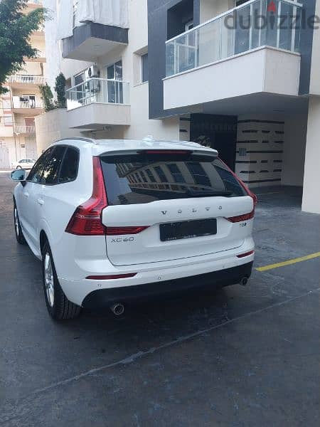 Volvo XC60 2019 5