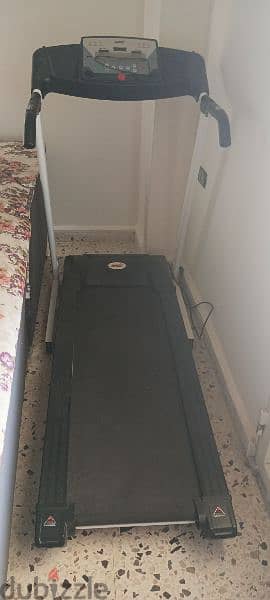 treadmill used like new 4