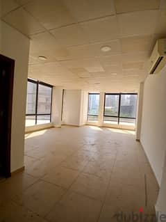 Office for rent in Sid El Baouchriye مكتب للأجار في سد البوشرية 0