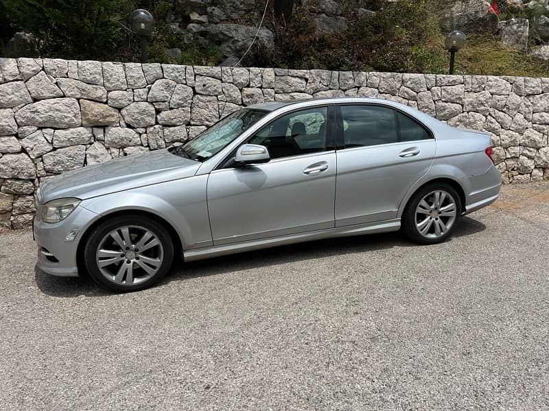 Mercedes-Benz C-Class 2008 1