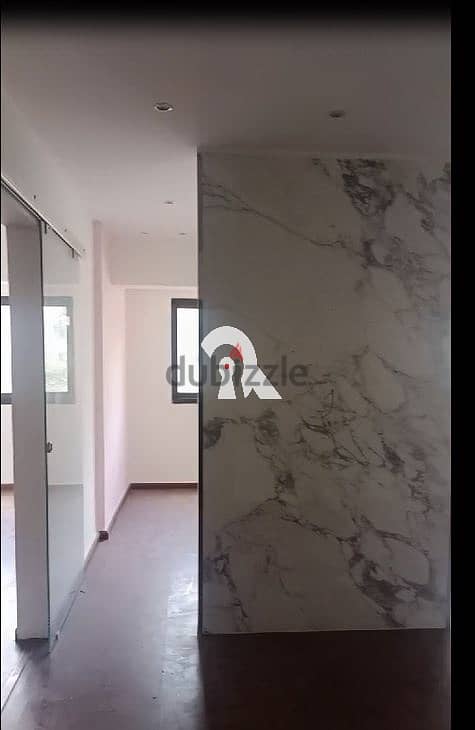 Office for rent in in El Mreiseh مكتب للايجار في بيروت 2