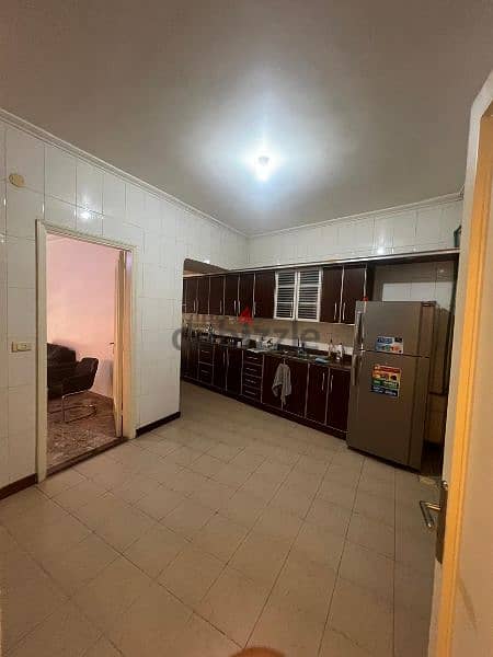 Beautifully Decorated I 150 SQM Apartment in Manara. 6