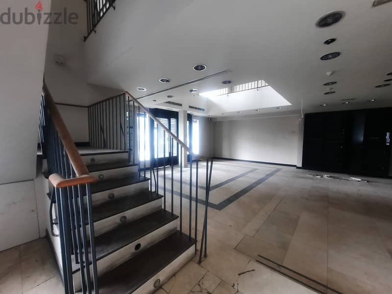 RWK113ZN - Shop For Rent In  Kaslik - محل تجاري للإيجار في الكسليك 5