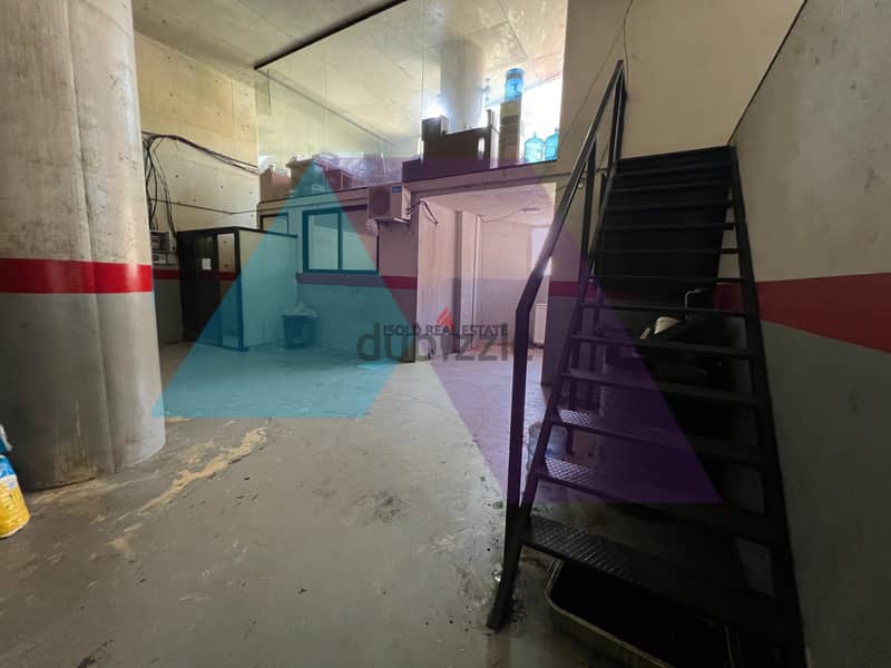 A 900 m2 Garage or Warehouse for rent in Jbeil Town 5