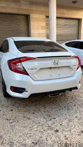 Honda Civic 2021 1