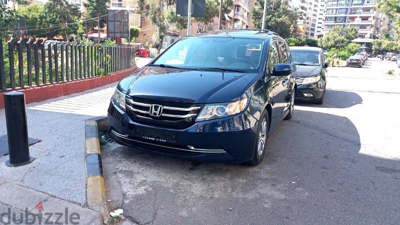 Like New 8 Seaters Odyssey 2018- سعر مغر 0