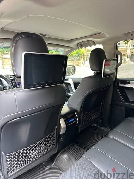 Toyota Prado 2019 VX gray on black (company source) 12