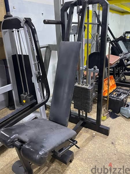 leg extension machine like new 2