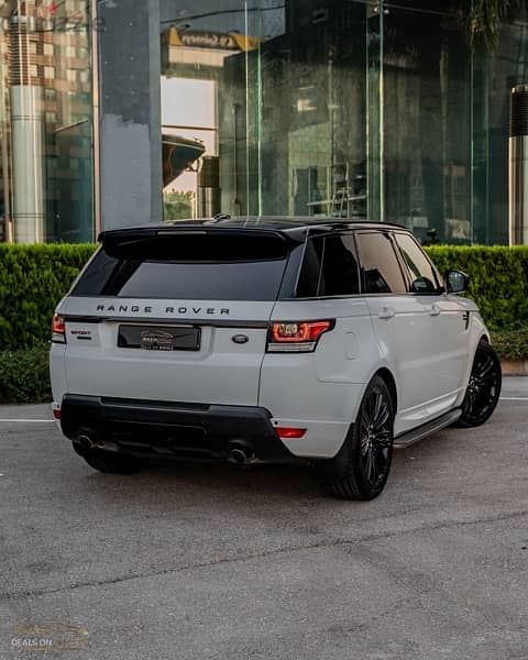 Range Rover Sport V8 Supercharged , Clean Carfax 1