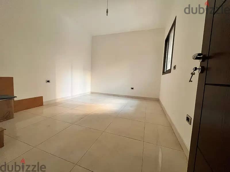 RIZIK ACHRAFIEH / NEW BUILDING (200SQ) 3 BEDROOMS , (AC-792) 2