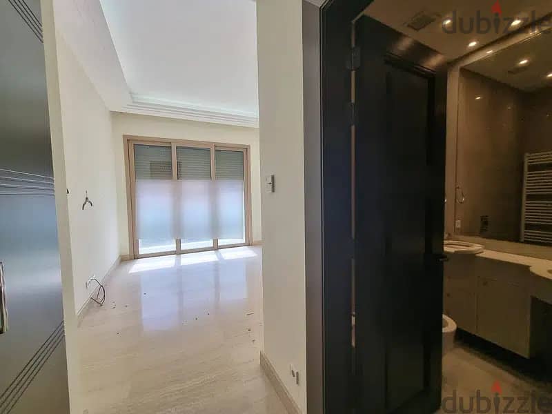 Manara Prime With Sea View + GYM & POOL (650Sq) 4 Bedrooms (AM-104) 12