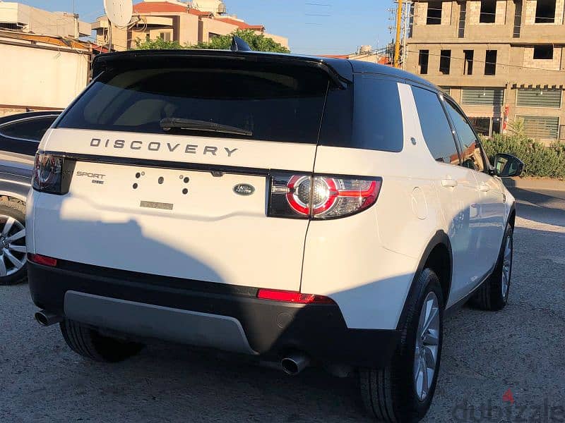 Land Rover Discovery Sport 2018 1