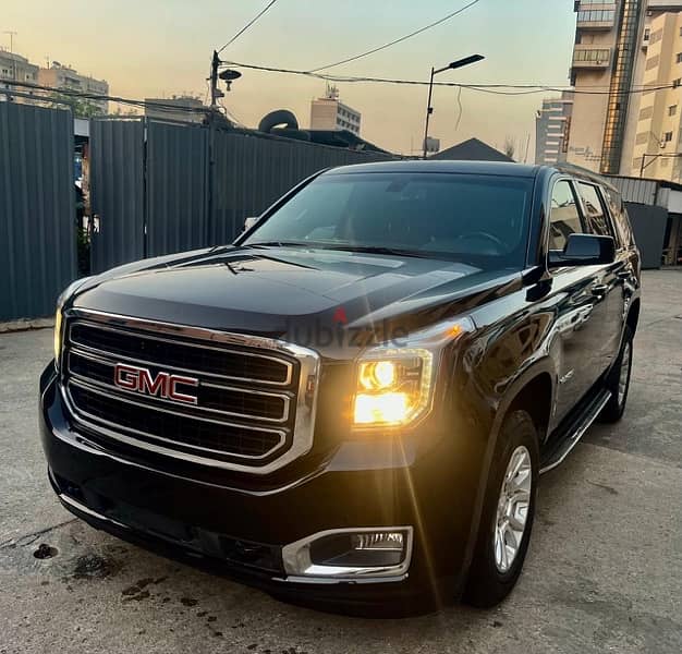 GMC Yukon SLE 2018 1