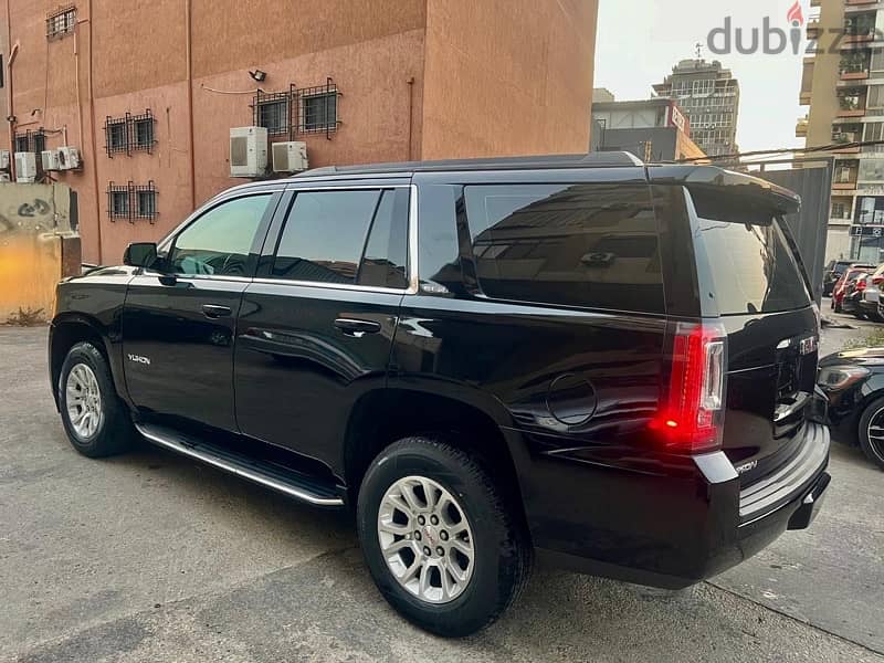 GMC Yukon SLE 2018 2