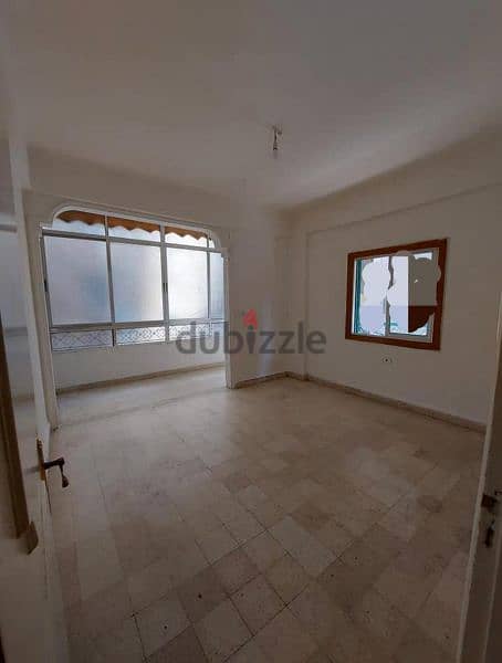 Elegant I 2-Bedroom Apartment in Msaytbeh . 0