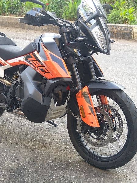 Ktm Roventure 790cc like new only 1200klm on odo company source 8