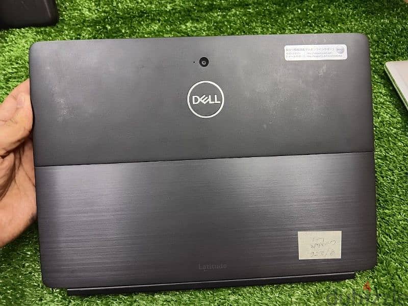 Dell Detachable laptop 2 in 1 i7 8th/ 16gb ram/ 512 ssd toutch screen 5