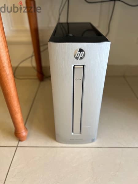 hp desktop and his accessories used like new 3