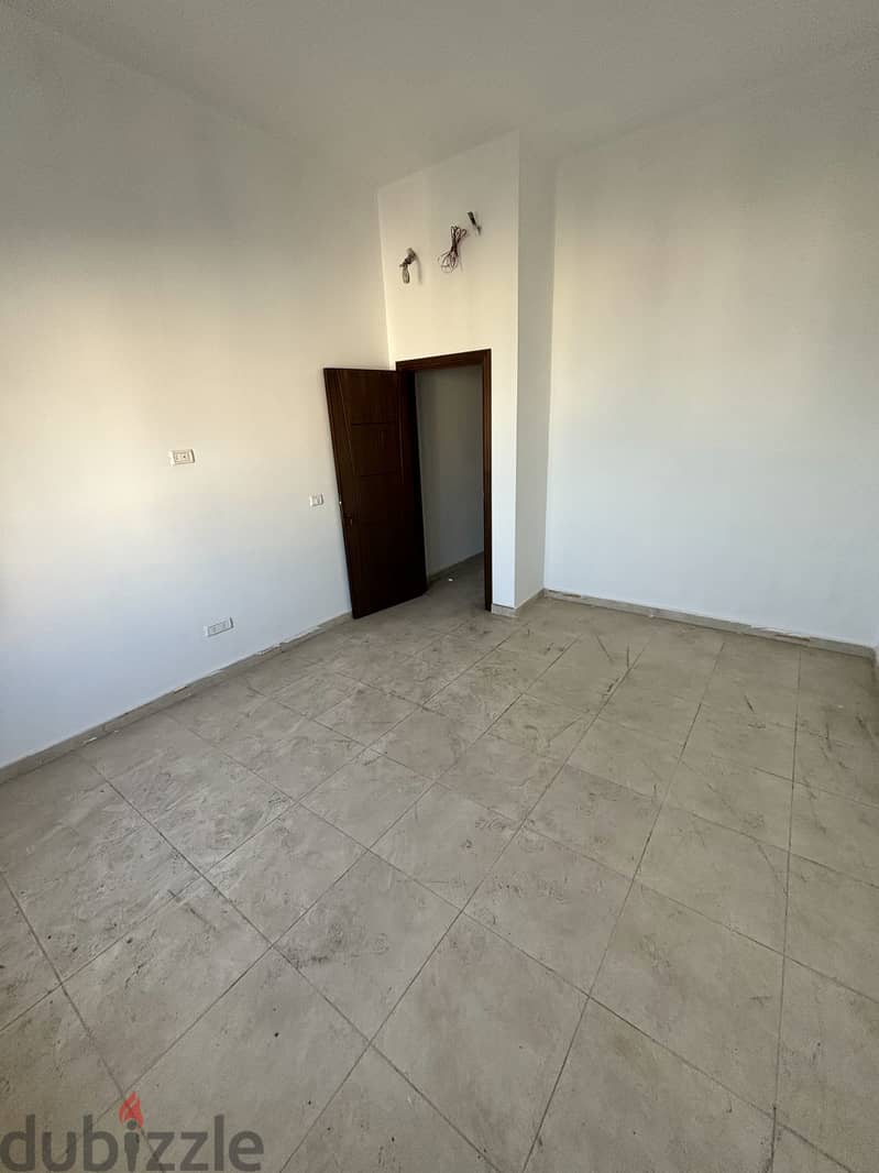 RWK102HE - Apartment For  Sale In Sahel Alma - شقة للبيع في ساحل علما 4