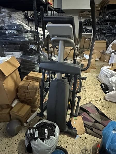 like new Nordic Track ellypticall heavy duty 81701084 0