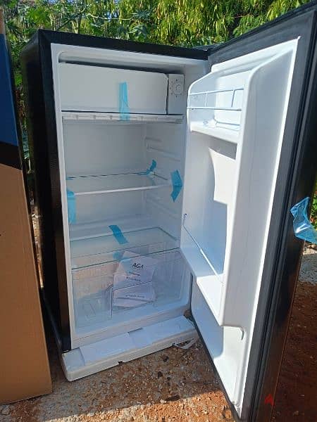 mini fridge 5 feet 80cm 1