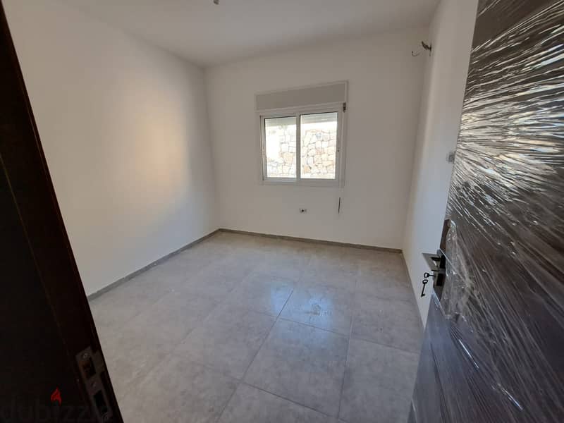 L15720-Apartment With Roof For Sale in Hosrayel - Payment over 4 years 1