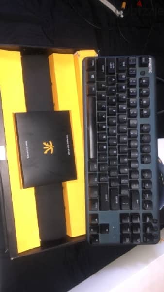 FNATIC gaming Keyboard, mouse and Mousepad 2