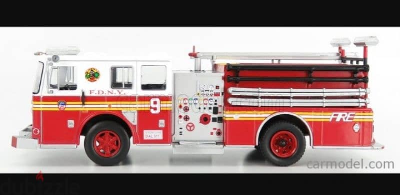 Seagrave (New York Fire Department) diecast car model 1;43. 1